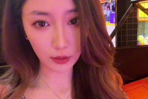 湖人无缘四强！“佳依”无奈叹气：全场只有老詹的隔扣是看点....