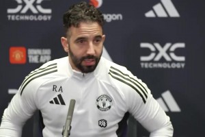 阿莫林曼联vs伯恩茅斯赛前发布会：谢什科食物中毒，芒特非常聪明